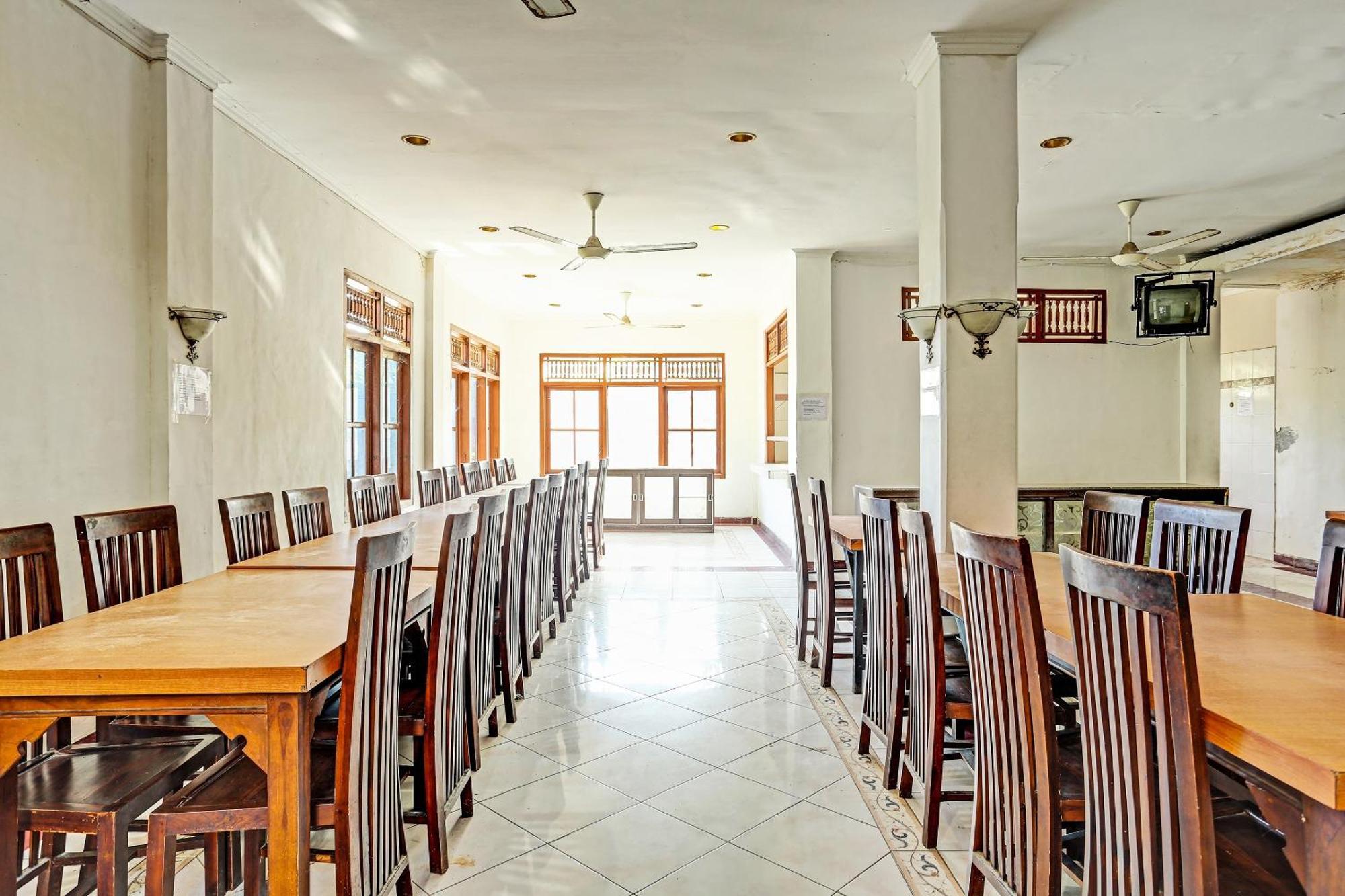Oyo Collection O 91125 Puri Dewa Bharata Hotel Jimbaran  Ngoại thất bức ảnh