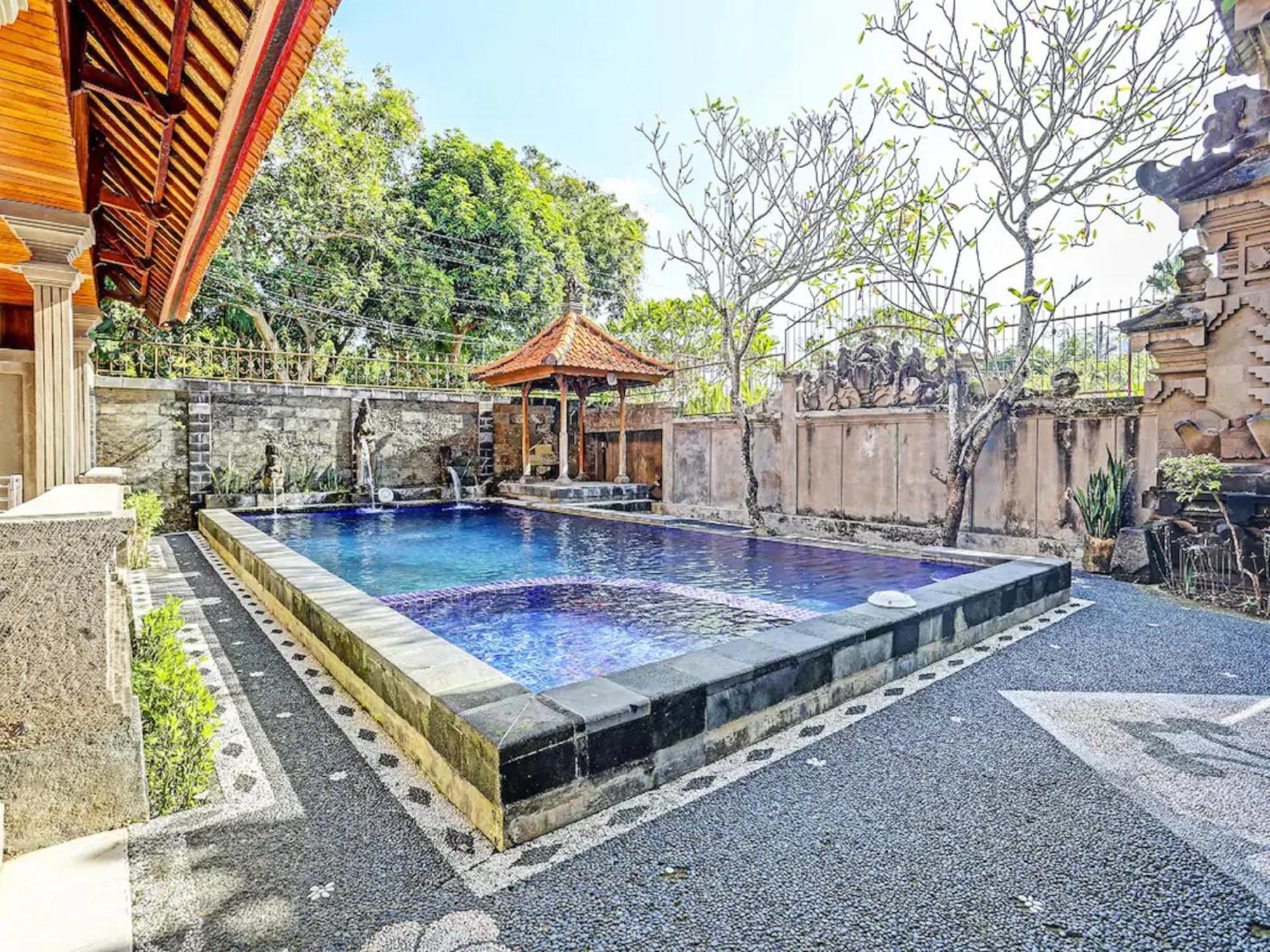 Oyo Collection O 91125 Puri Dewa Bharata Hotel Jimbaran  Ngoại thất bức ảnh